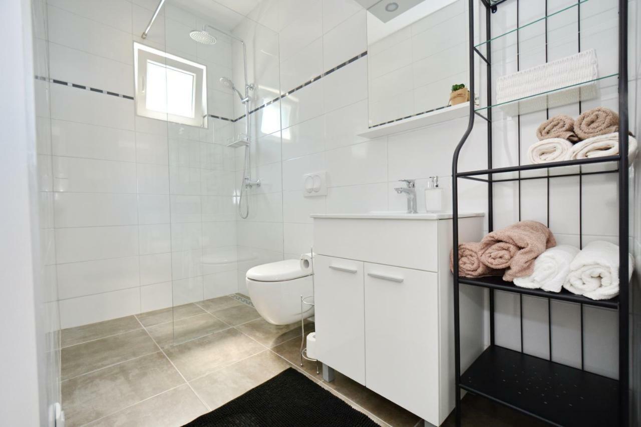 Apartments Piazza ニン エクステリア 写真