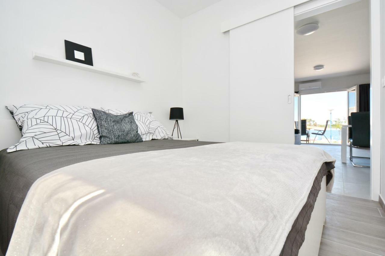Apartments Piazza ニン エクステリア 写真